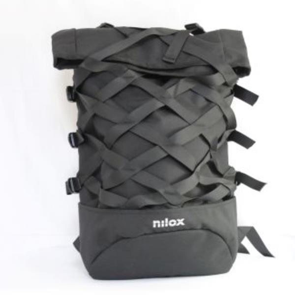 MOCHILA 15 6 STREET NEGRA