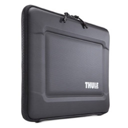 THULE Gauntlet 3.0 MacBook Pro Sleeve 15